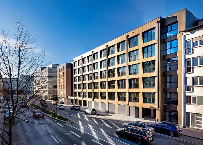 Green Stay Aparthotel 3*